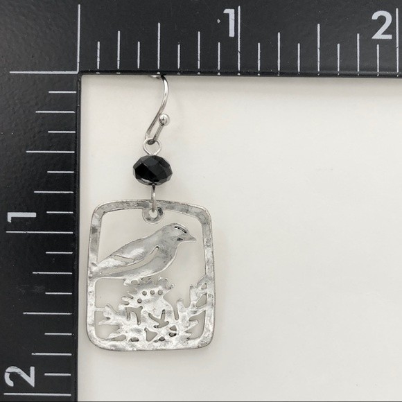 🌼 Silver Bird Sparrow Cut-out Open Dangle Earrings - Picture 2 of 2